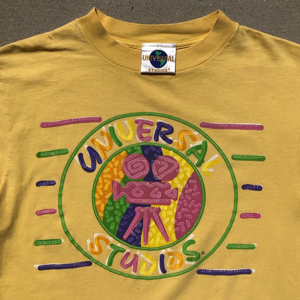 Vtg Universal Studios Jelly Letters Logo Yellow Tee - Size Medium